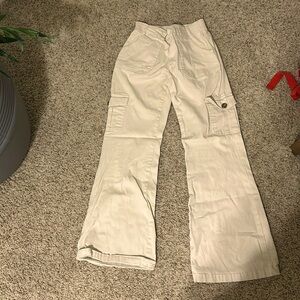 High rise Cargo Pants waist size 0!